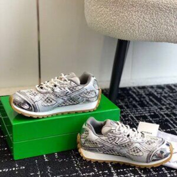 Bottega Veneta Metallic Silver Lace-Up Sneakers with Gum Sole - Picture 8 of 8